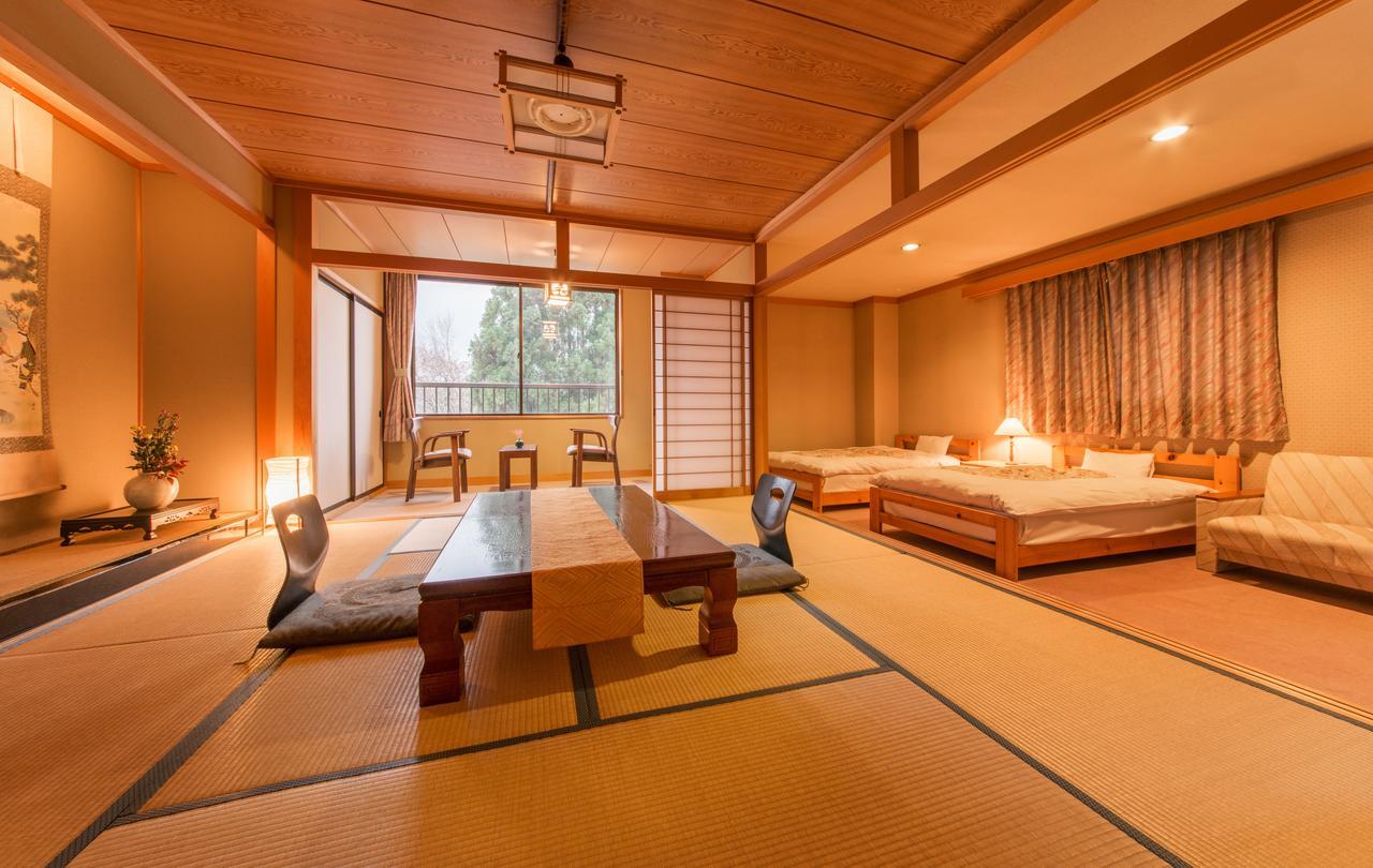 Hotel Okuhida Yakushi No Yu Honjin Takayama  Esterno foto