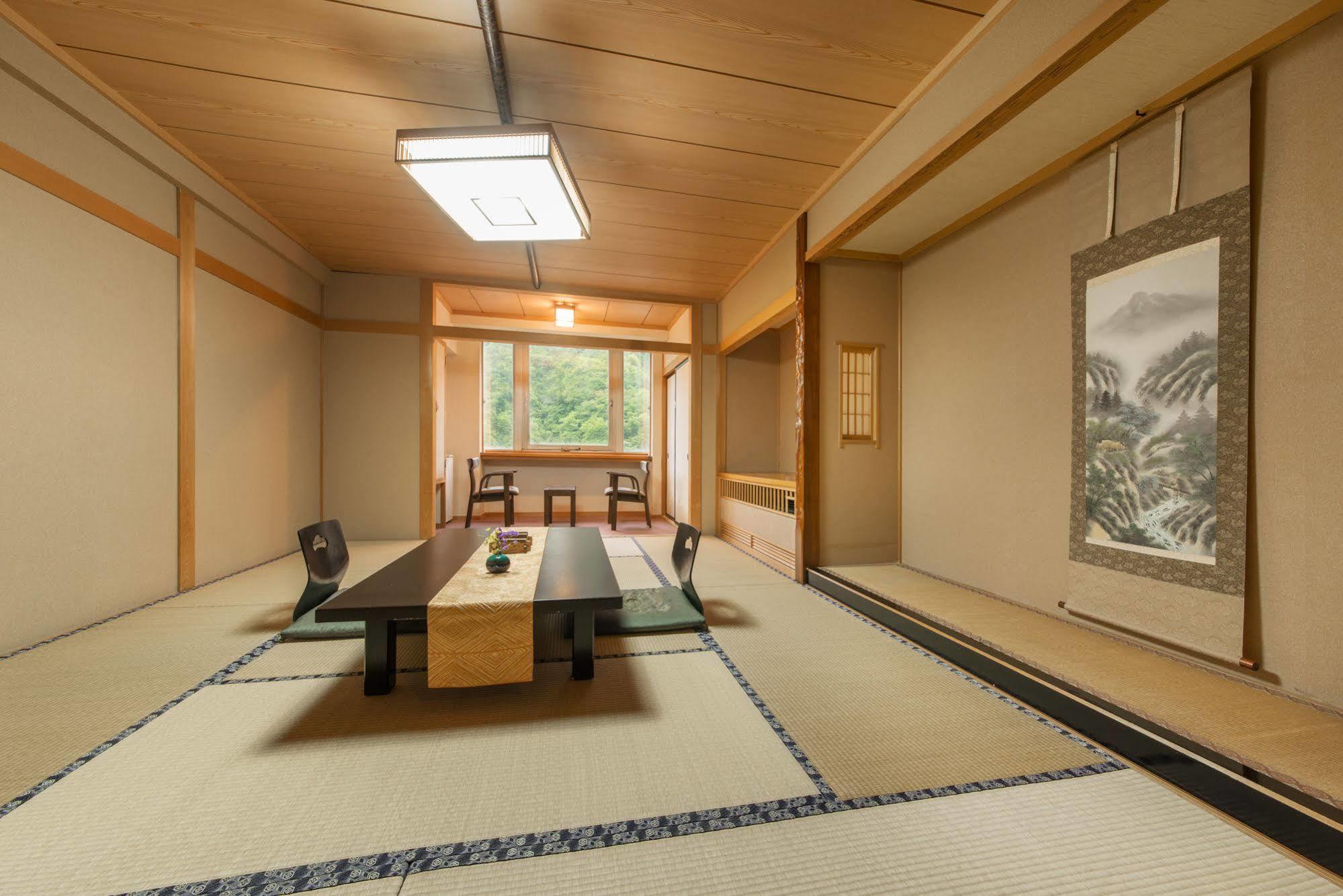 Hotel Okuhida Yakushi No Yu Honjin Takayama  Esterno foto