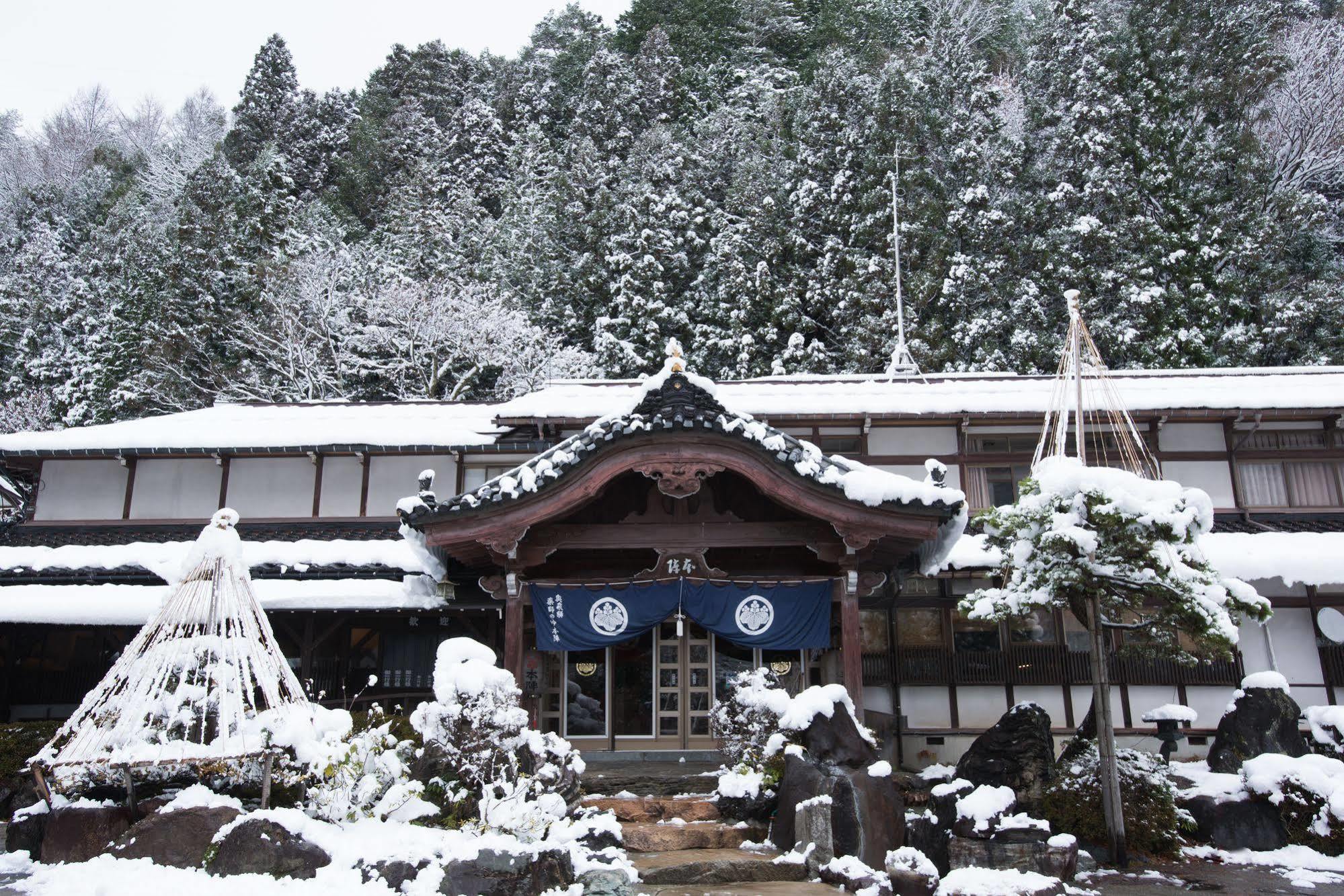 Hotel Okuhida Yakushi No Yu Honjin Takayama  Esterno foto