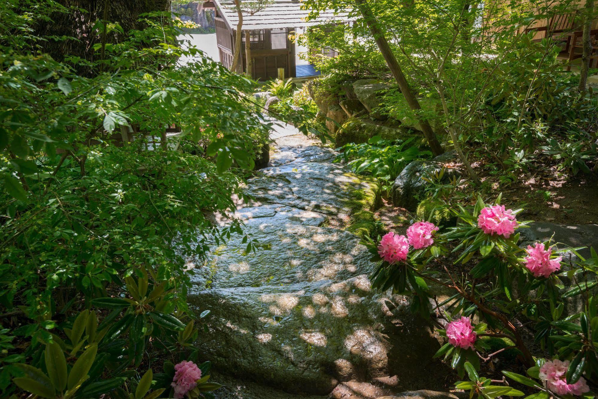 Hotel Okuhida Yakushi No Yu Honjin Takayama  Esterno foto